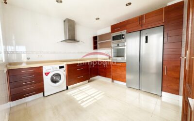 ¡Gran casa en la Puebla del Río!